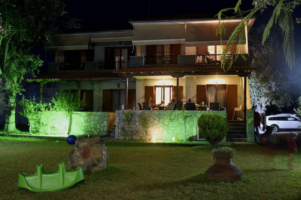 Anna Pousi Studios & Apartment Ormos Panagias Exteriér fotografie